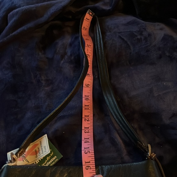 Stone Mountain black leather purse - Picture 11 of 16